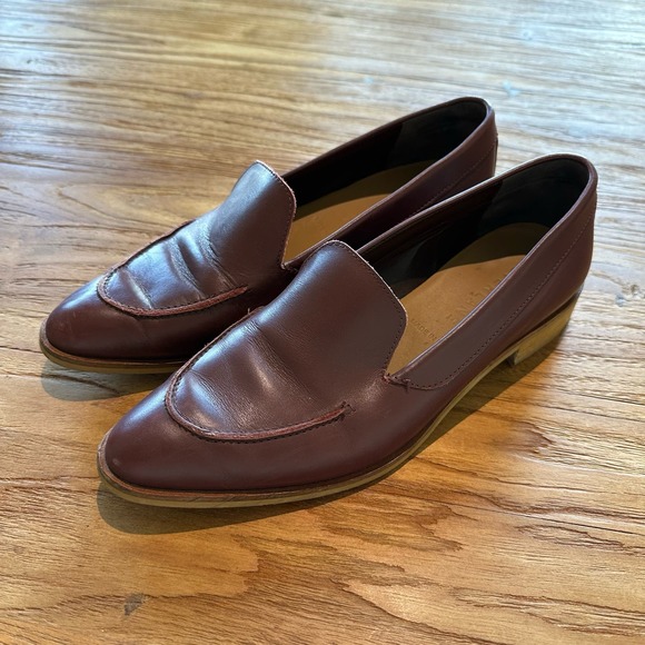 Everlane Red and Brown Leather Flats Sophisticated Design - Picture 2 of 11
